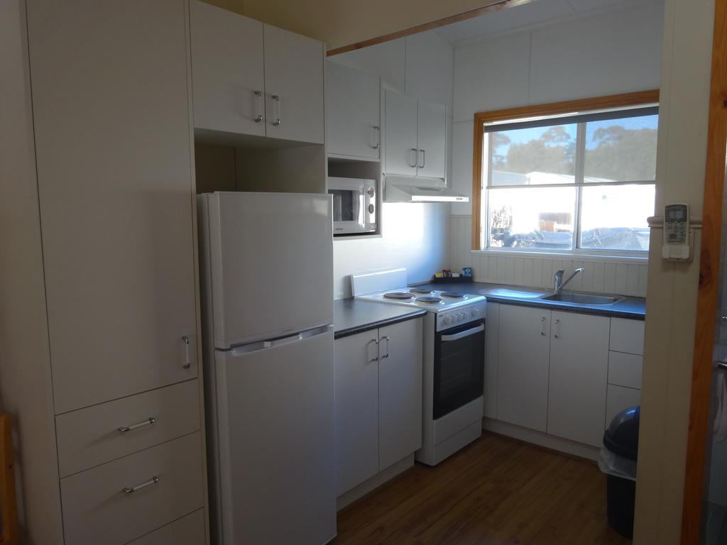 Caseys Beach Holiday Park Sunshine Bay Екстер'єр фото