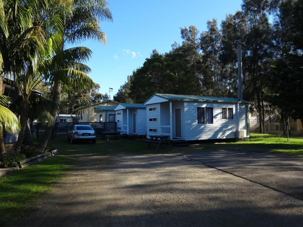 Caseys Beach Holiday Park Sunshine Bay Екстер'єр фото