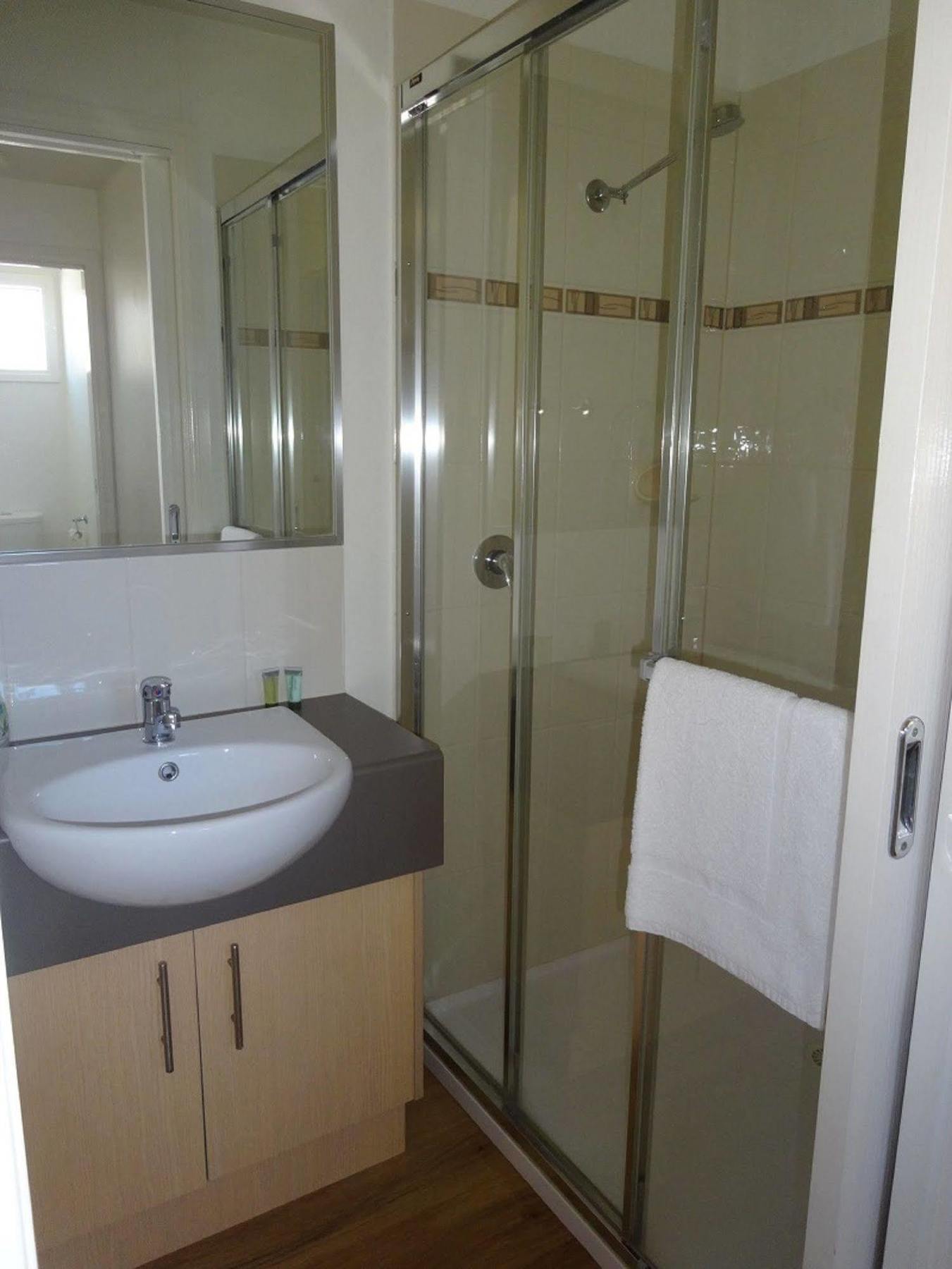 Caseys Beach Holiday Park Sunshine Bay Екстер'єр фото